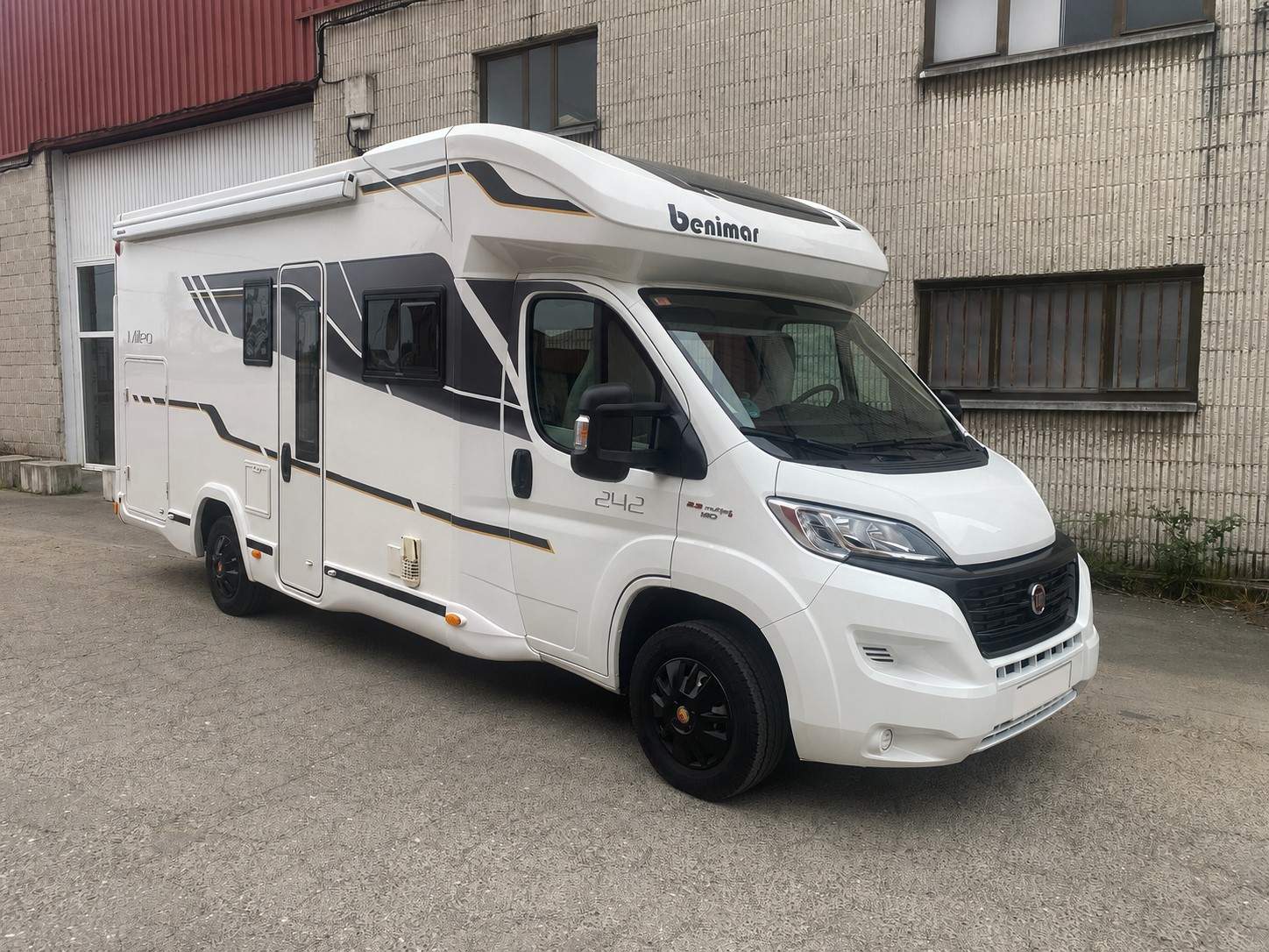Benimar Mileo 242